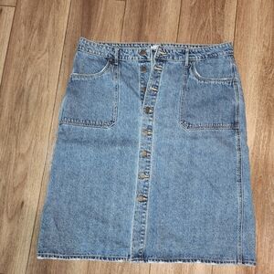Old Navy Denim skirt size 16